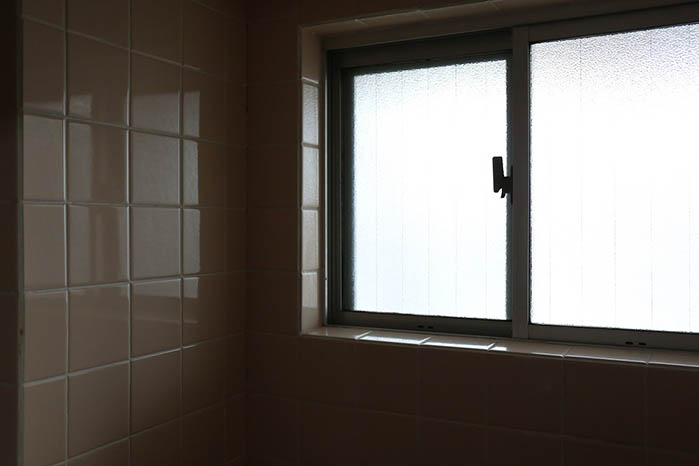 浴室やトイレの『窓のカギ』
